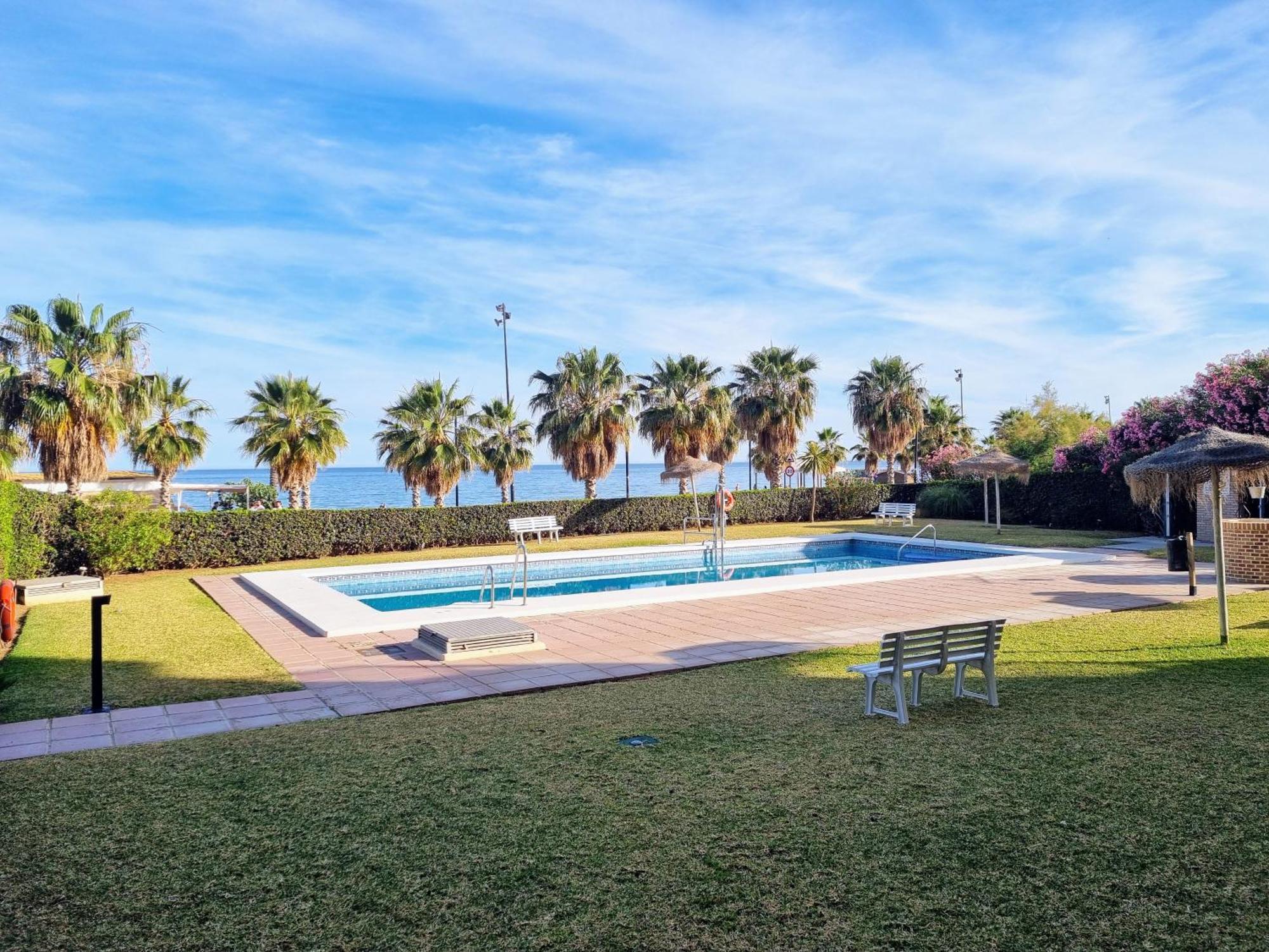 Las Antillas II Front Sea Views Pool Fuengirola Bagian luar foto